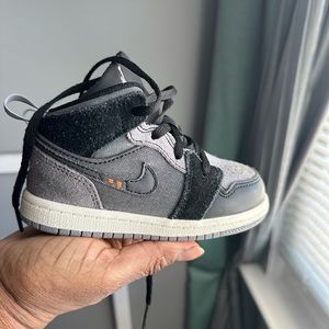 Nike Jordan 1s 7.5c